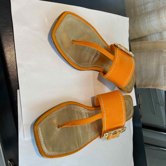 LOUIS VUITTON ORANGE CANVAS THONG SANDALS GOLD BUCKLE SZ 36-6 ITALY FLATS SLIDES - Picture 4 of 10
